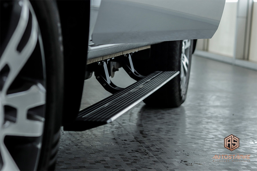 Endeavour SIDE STEP ELECTRIC