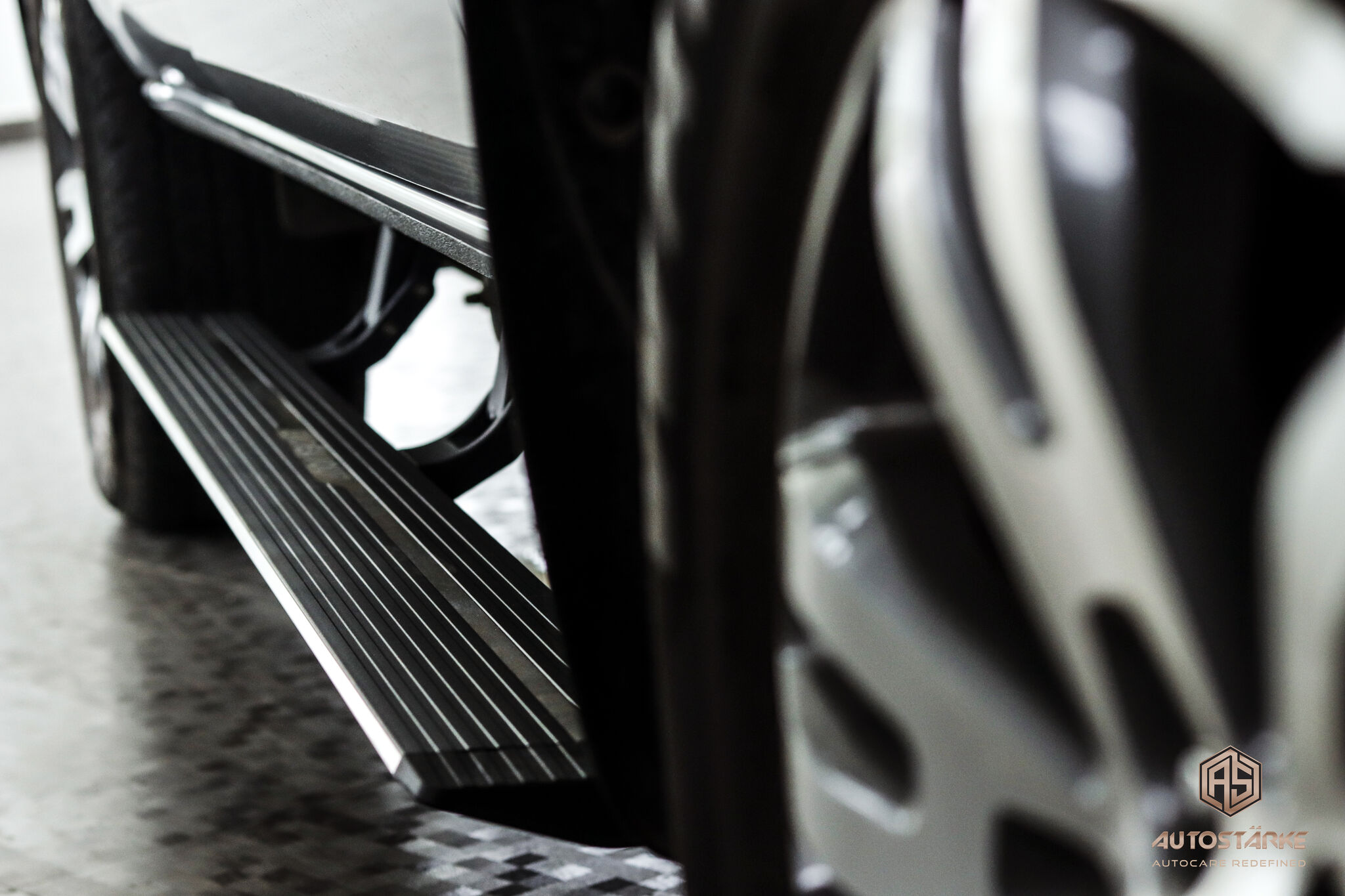 New Ford Endeavour Side Foot Step 