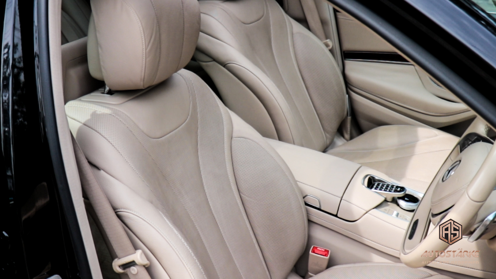Autostarke Car Detailing – Ceramic Coating & Steam Cleaning for Perfection