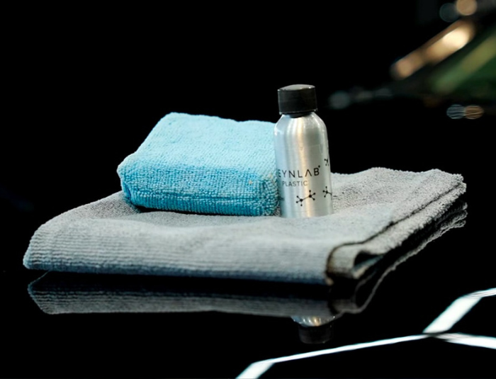 Mercedes-Benz C-Class treated with FEYNLAB ceramic coating at Autostarke