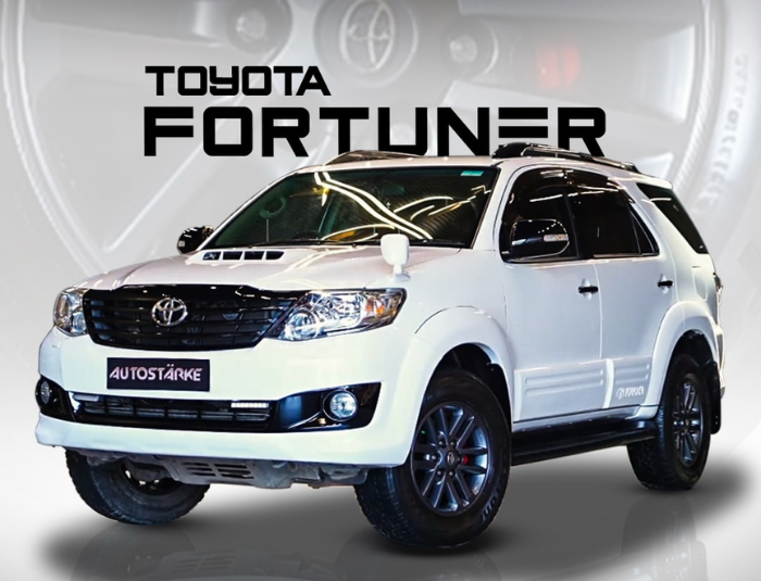 Toyota Fortuner with custom brake caliper painting by Autostarke in Kerala